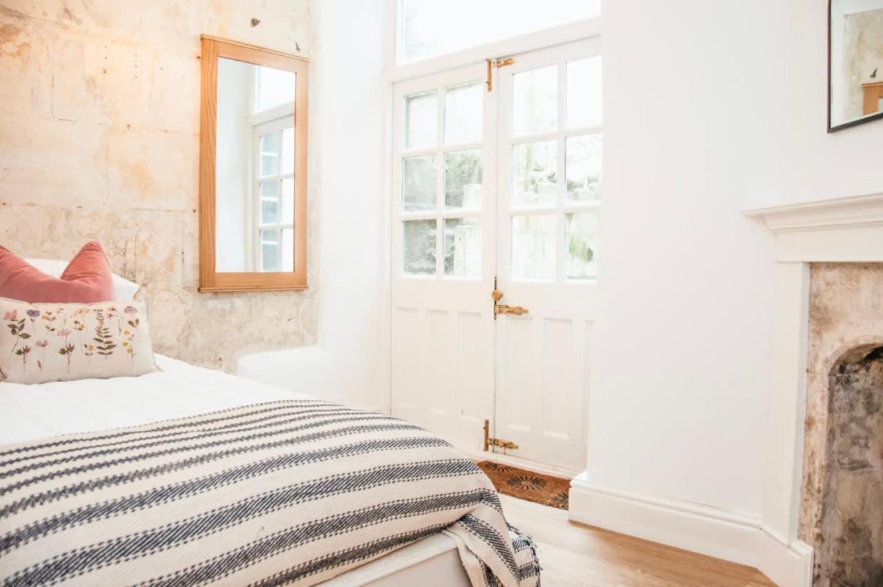 Garden Flat In Period Property Centrally Located バース エクステリア 写真